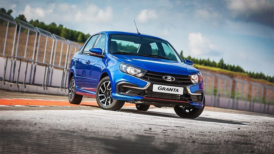 2 октября старт продаж автомобиля LADA Granta Drive Active в "Л-Авто